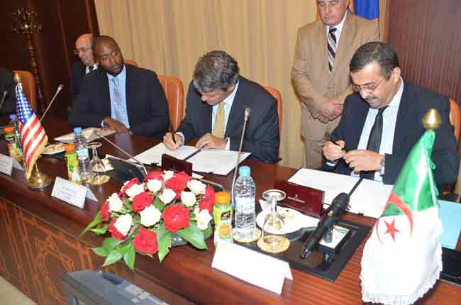 Signature de l'accord entre l'Agence américaine pour le commerce et le développement (USTDA) et Sonelgaz (FB Us Embassy)