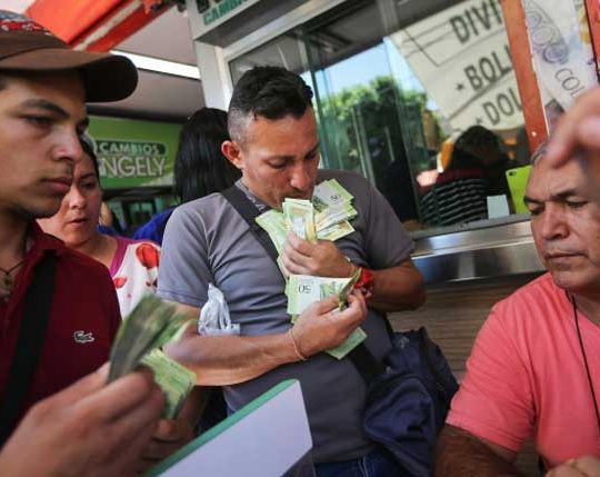 Kamal Kheffache (Expert) : « Le recours à la planche à billet fait courir un risque de scénario vénézuélien en Algérie »