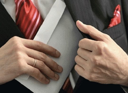 La trilogie du corrompu, du corrupteur et de l&rsquo;intermédiaire (Contribution)