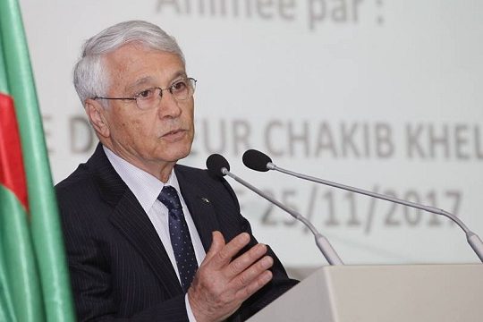 Harcelé sur Facebook, Chakib Khelil perd le contrôle de sa page