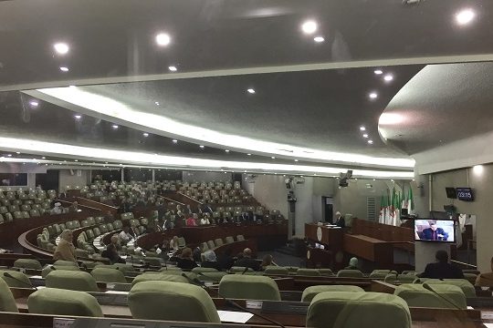 Des activités parlementaires gelées à cause du conflit qui secoue l’APN