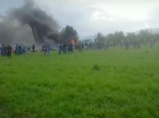 Algérie: La piste de l’attentat écartée dans le crash du gros porteur militaire ce matin à Boufarik (257 morts-bilan provisoire)