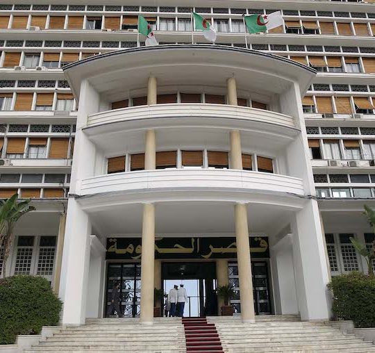 Aide financière de 30.000 dinars : le ministère de l’Intérieure précise les conditions