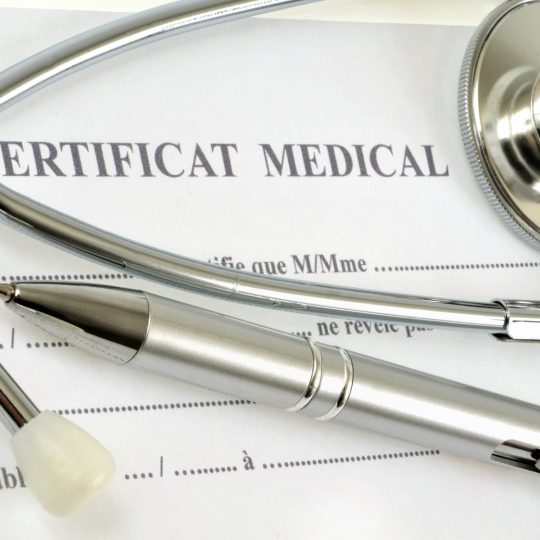 Le président de l&rsquo;Ordre des médecins doute de la validité du certificat médical du candidat Bouteflika