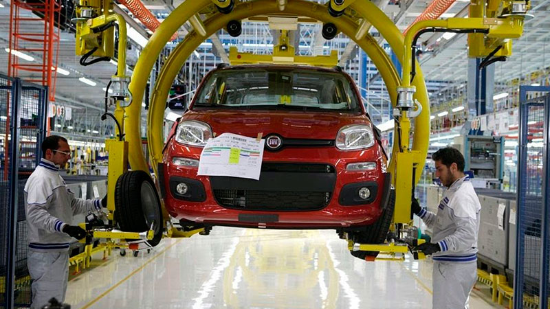 Usine Stellantis Fiat à Oran Algérie - chaîne de production automobile Tafraoui.