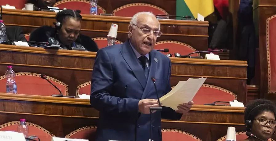 Attaf au sommet de Rome